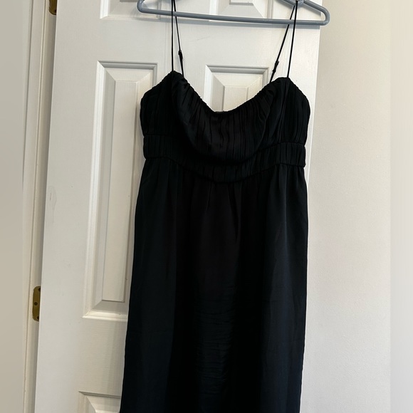 J. Crew Dresses & Skirts - J Crew Midi Dress